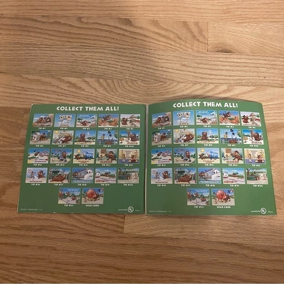 Disney World All About Safety Book Bundle Lion King Pumba Timone NEW - Picture 3 of 3